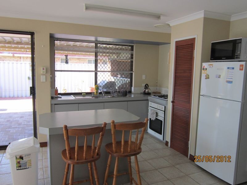 24 Killarney Retreat, Meadow Springs WA 6210