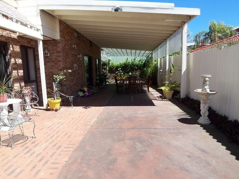 91 Portmarnock Circle, Halls Head WA 6210