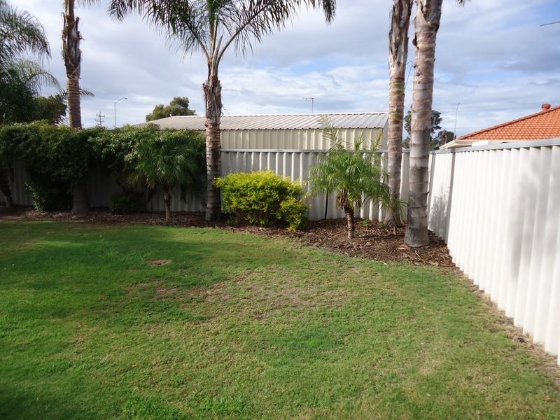 23 Staunton Rise, Halls Head WA 6210