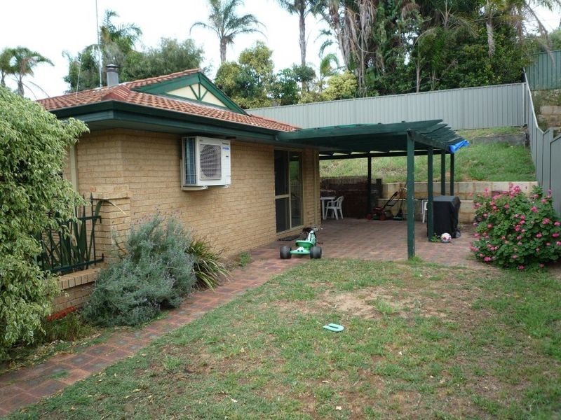 78 Janis Street, Halls Head WA 6210
