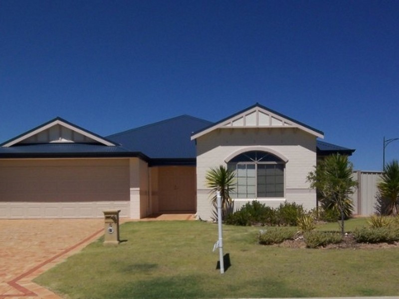 5 Yampi Vale, Secret Harbour WA 6173