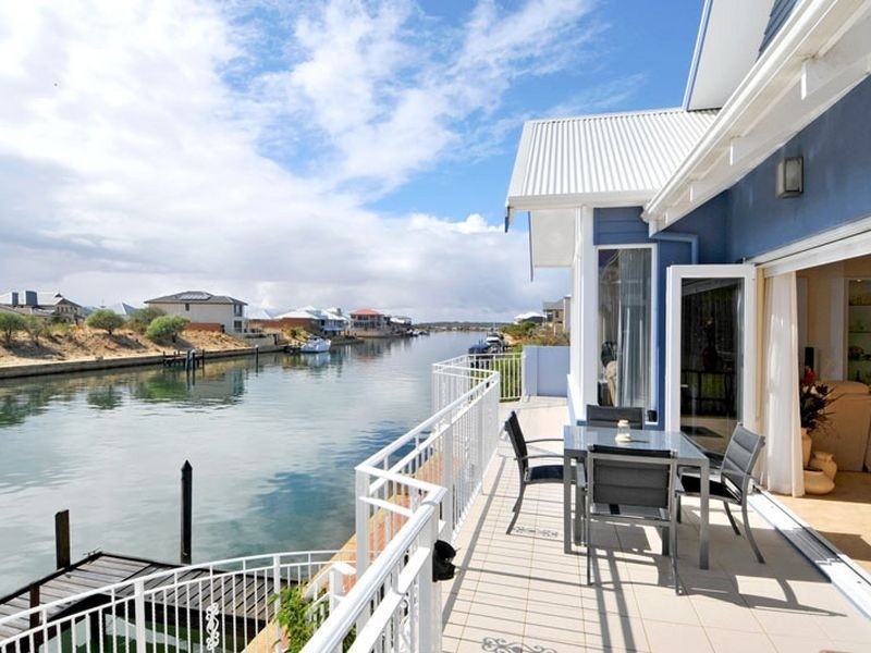 107 Avocet Island Quays, Wannanup WA 6210