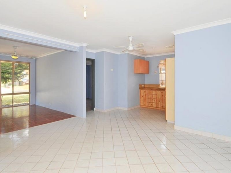 30 Gavarnie Way, Coodanup WA 6210