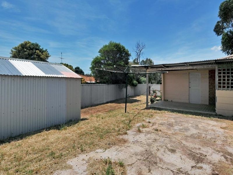 30 Gavarnie Way, Coodanup WA 6210