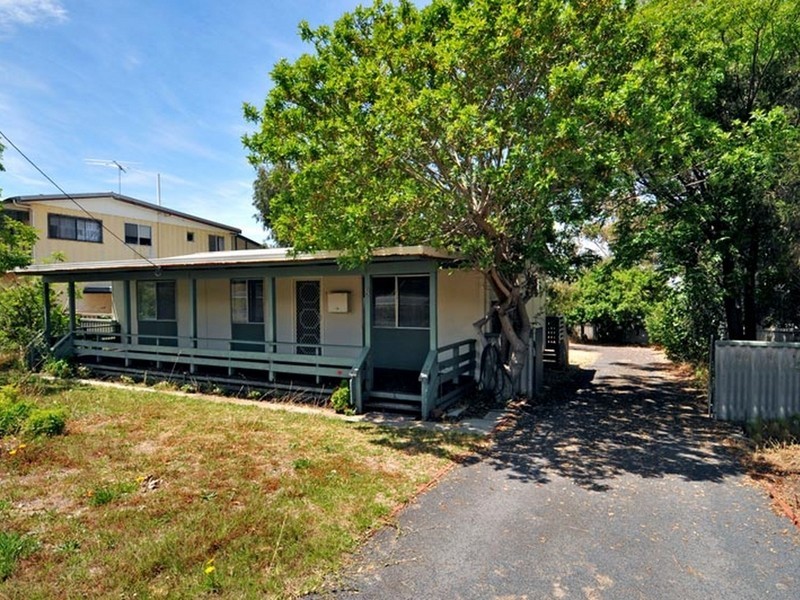 8 Philante Street, Falcon WA 6210