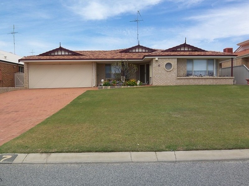 7 Cuvier Place, San Remo WA 6210