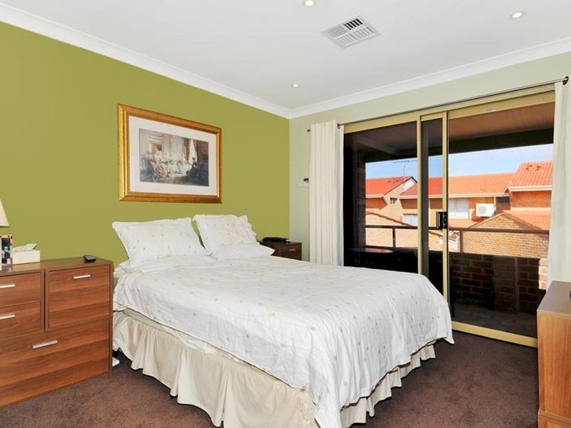 1/139 Ormsby Terrace, Silver Sands WA 6210