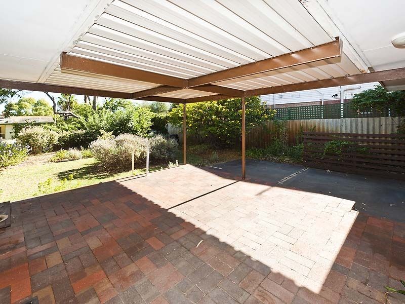 18 Perseus Road, Silver Sands WA 6210