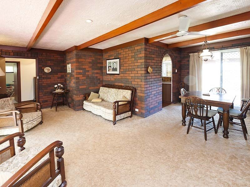 18 Perseus Road, Silver Sands WA 6210