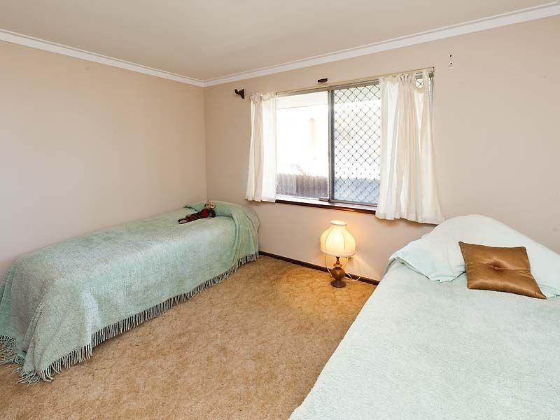 18 Perseus Road, Silver Sands WA 6210