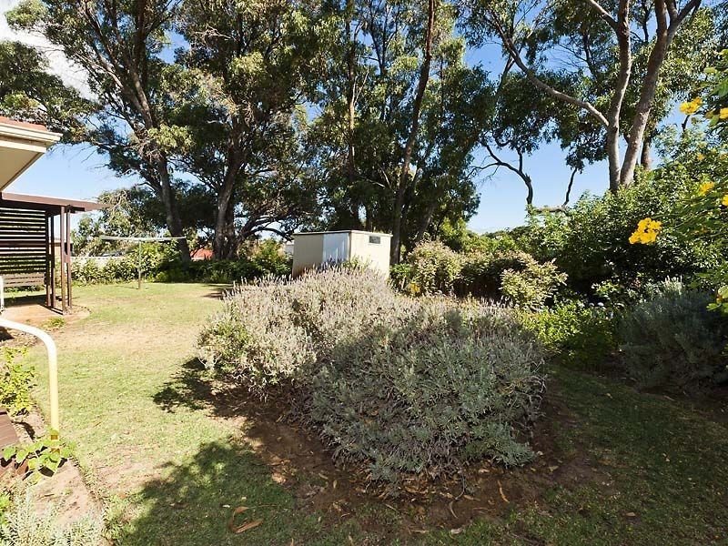 18 Perseus Road, Silver Sands WA 6210