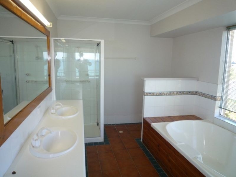 7 Caravel Way, Halls Head WA 6210