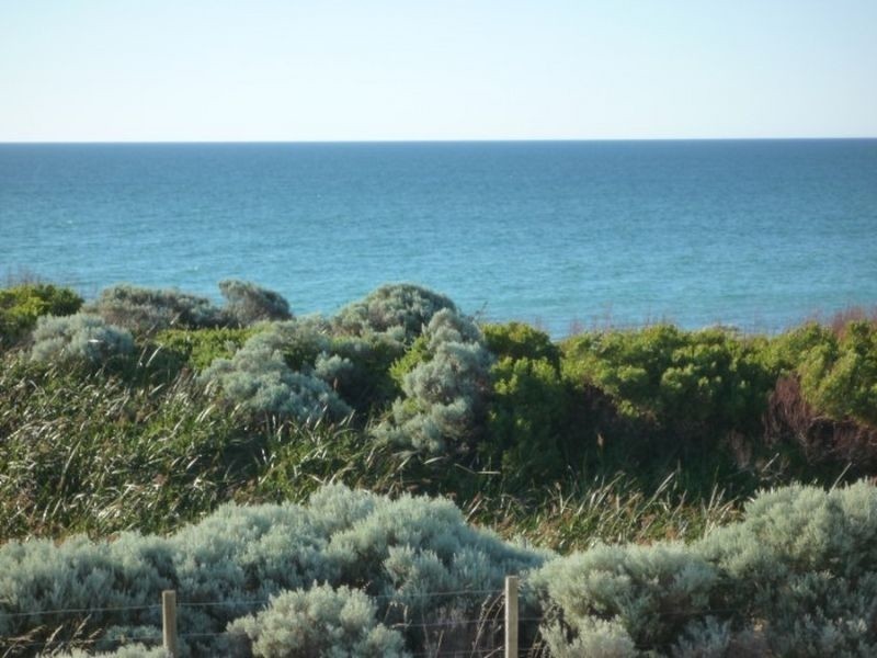 100 Boardwalk Boulevarde, Halls Head WA 6210