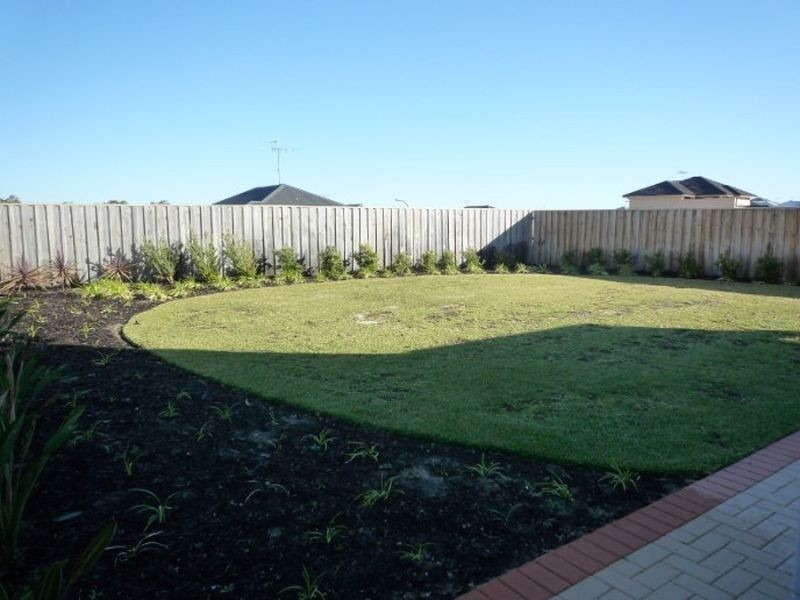 100 Boardwalk Boulevarde, Halls Head WA 6210