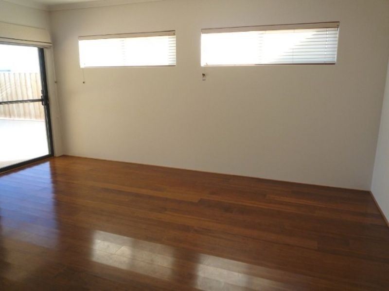 100 Boardwalk Boulevarde, Halls Head WA 6210