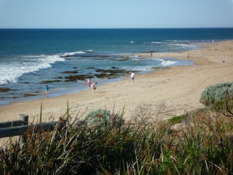 100 Boardwalk Boulevarde, Halls Head WA 6210