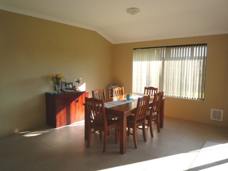 60 Seascapes Boulevard, Halls Head WA 6210