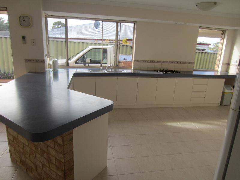 23 Appressa Place, Greenfields WA 6210