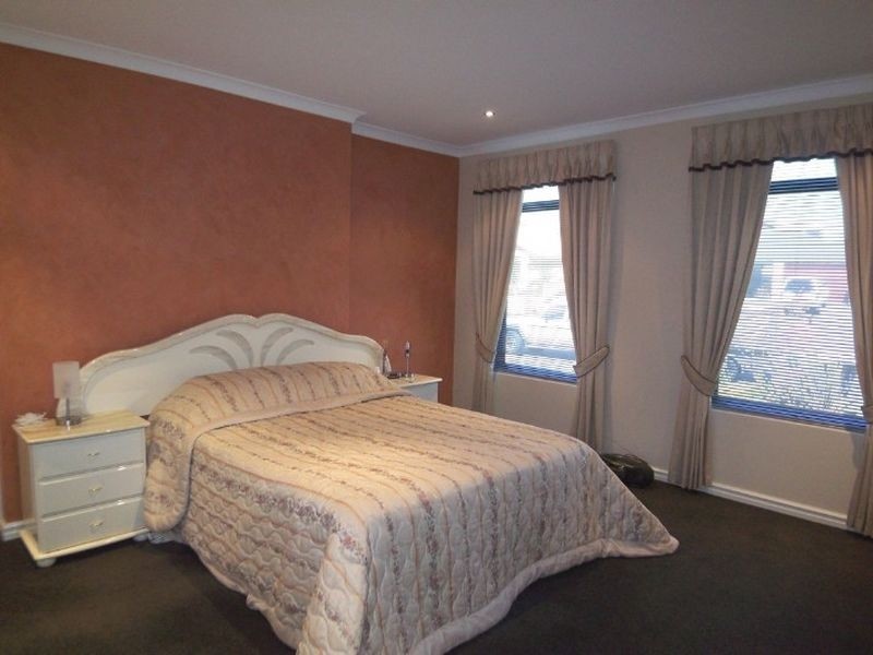 55 Newport Drive, Dudley Park WA 6210