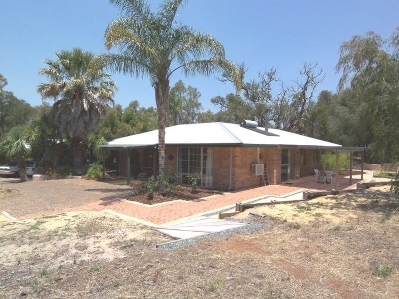 1 Marri Court, Barragup WA 6210