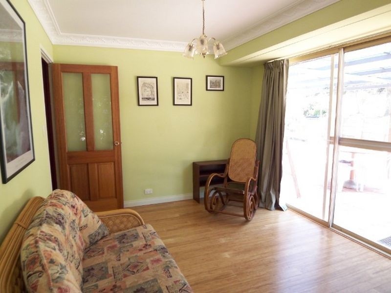 1 Marri Court, Barragup WA 6210