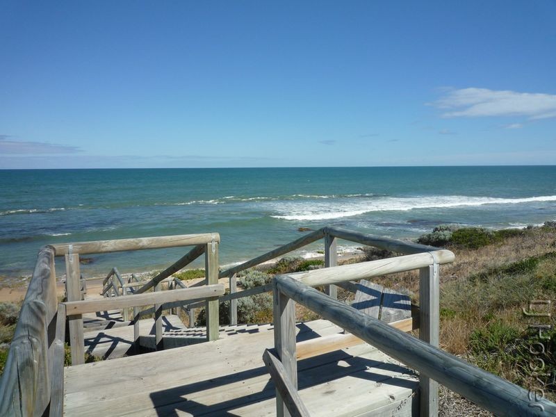 137 Spinaway Parade, Falcon WA 6210