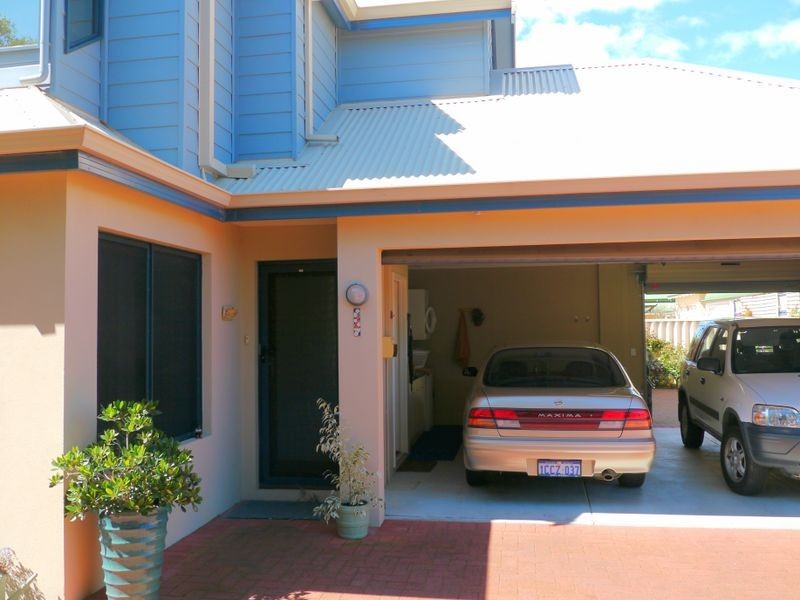 2/59 Tuckey Street, Mandurah WA 6210