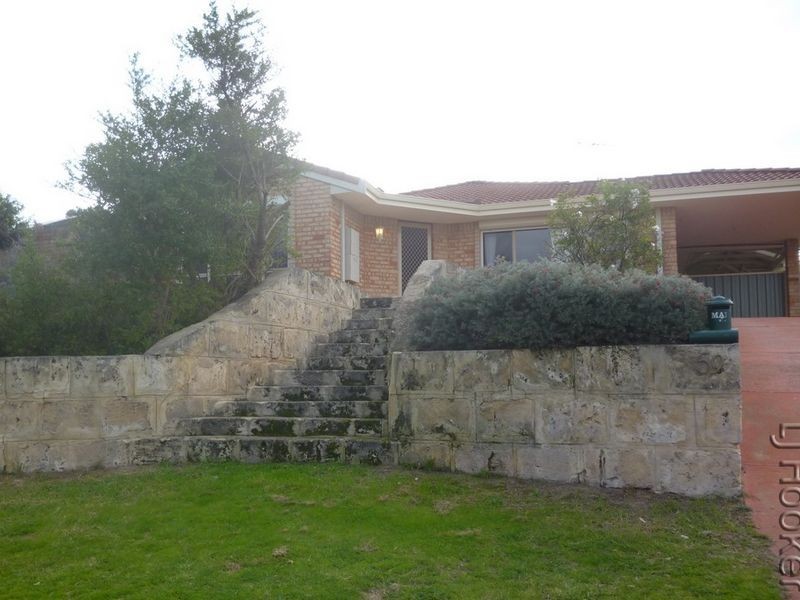 59 Honeysuckle Ramble, Halls Head WA 6210
