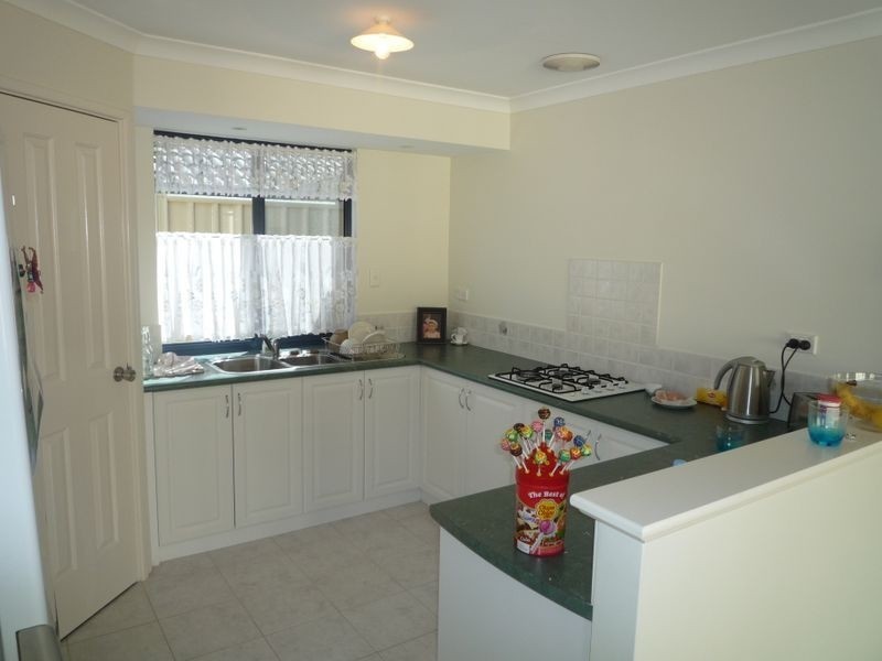 3 Ballard Meander, Parklands WA 6180