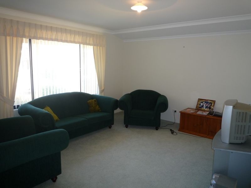 3 Ballard Meander, Parklands WA 6180