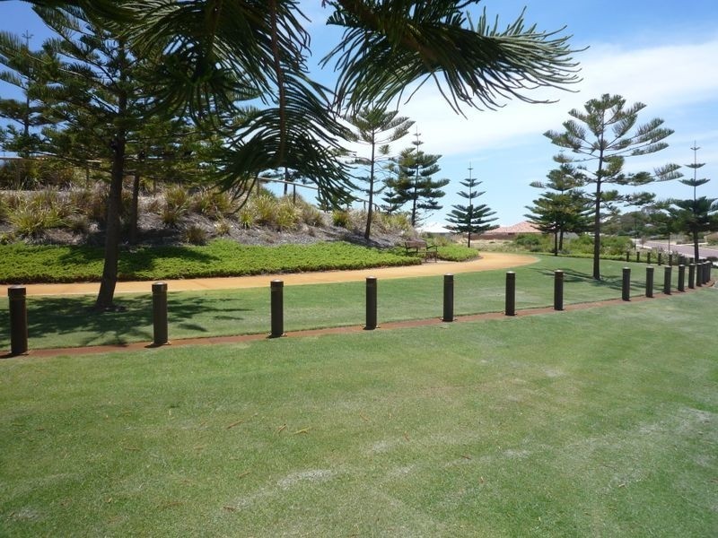 34 Buckingham Drive, Wannanup WA 6210