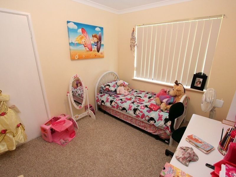 6B Seaton Close, Halls Head WA 6210