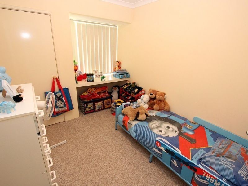 6B Seaton Close, Halls Head WA 6210