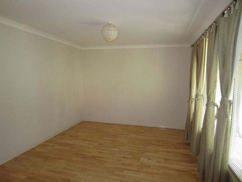 9 LaGrange Place, Meadow Springs WA 6210