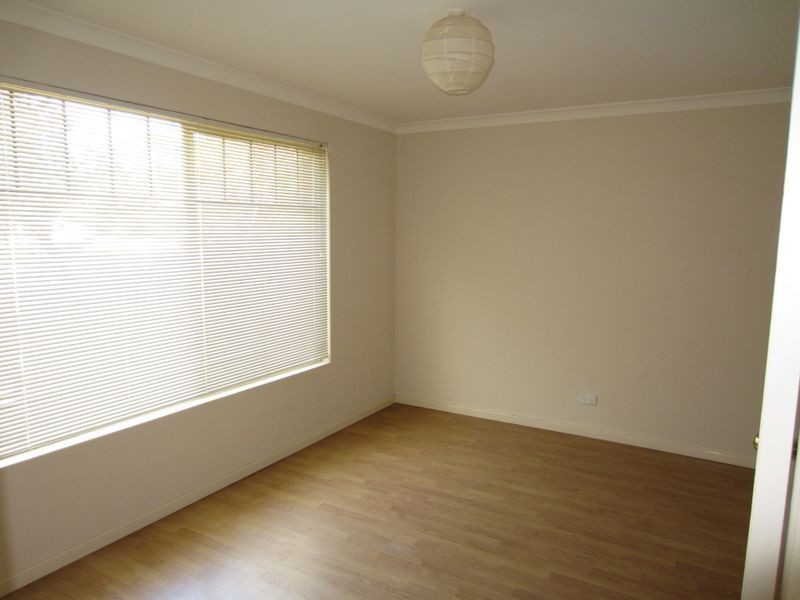 9 LaGrange Place, Meadow Springs WA 6210