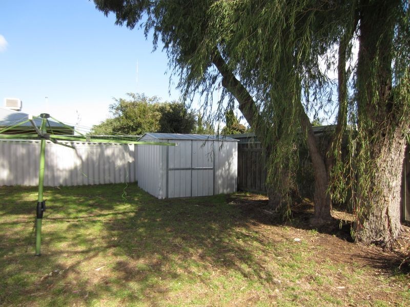 9 LaGrange Place, Meadow Springs WA 6210