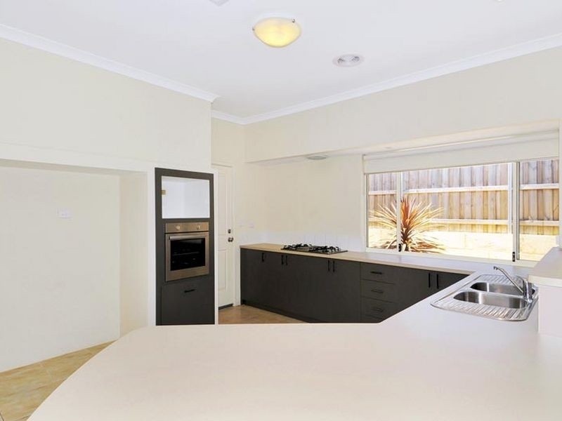 46 Buttercup Parkway, Halls Head WA 6210