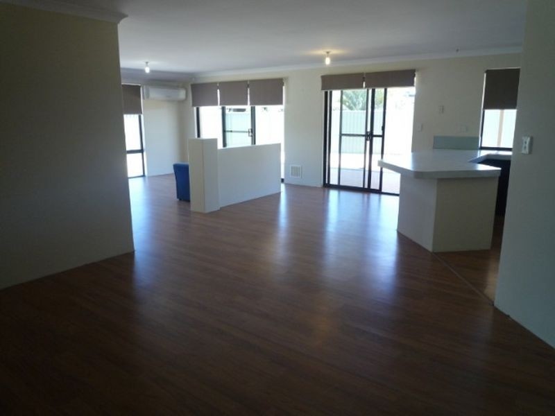 4 Goldseeker Loop, Ravenswood WA 6208