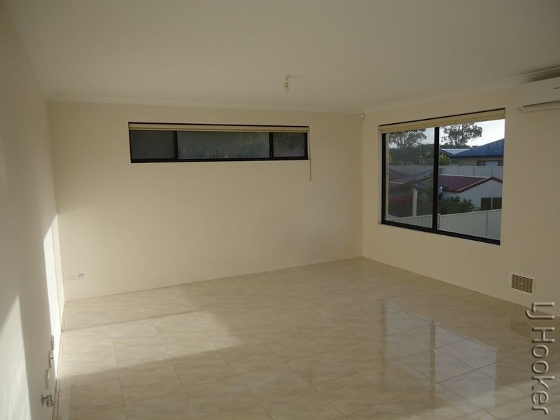 32a Guillardon Terrace, Madora Bay WA 6210