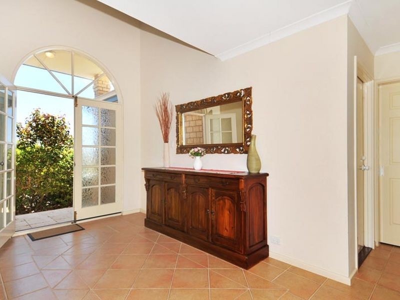 14 Hamilton Way, Silver Sands WA 6210