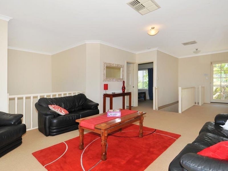 14 Hamilton Way, Silver Sands WA 6210