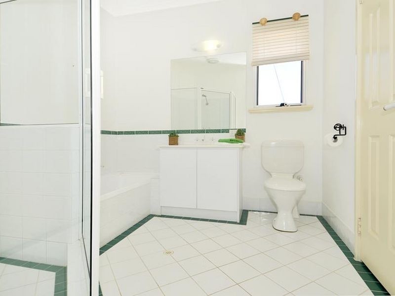 14 Hamilton Way, Silver Sands WA 6210