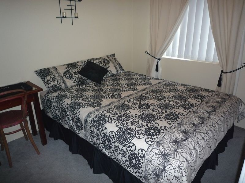 17 Arundel Drive, Halls Head WA 6210