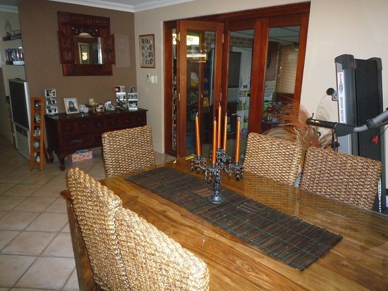 17 Arundel Drive, Halls Head WA 6210