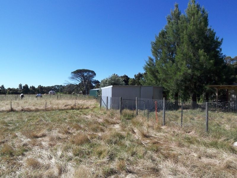 11 Dewar Road, North Dandalup WA 6207