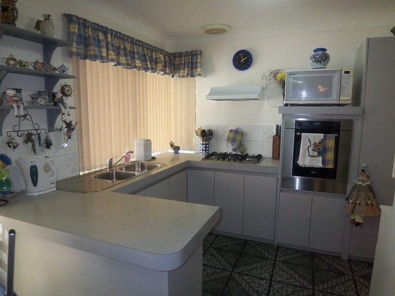 8 Zambesi Drive, Greenfields WA 6210