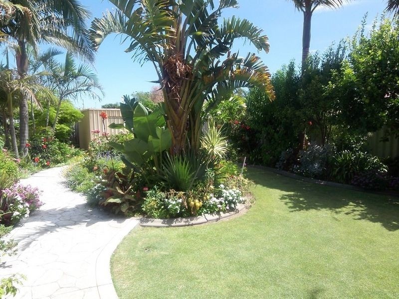 8 Zambesi Drive, Greenfields WA 6210