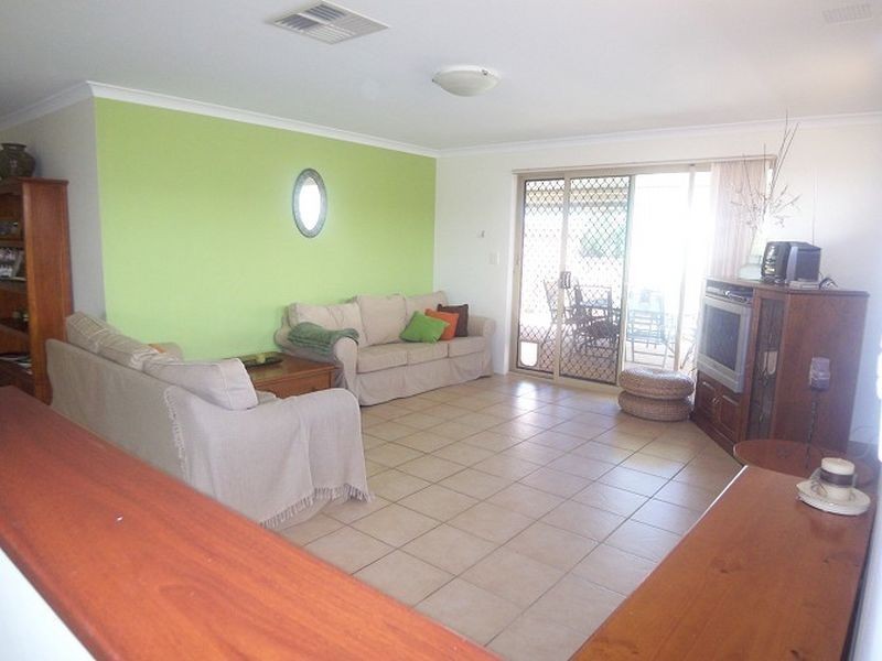 38 Mariners Cove Drive, Dudley Park WA 6210