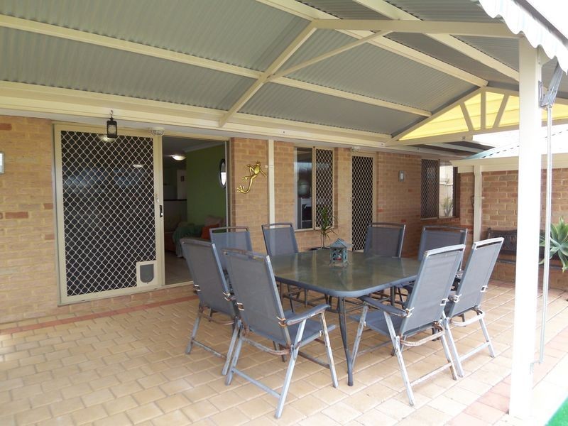 38 Mariners Cove Drive, Dudley Park WA 6210