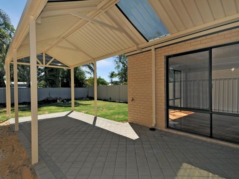 37 A&B Beacham Road, Coodanup WA 6210